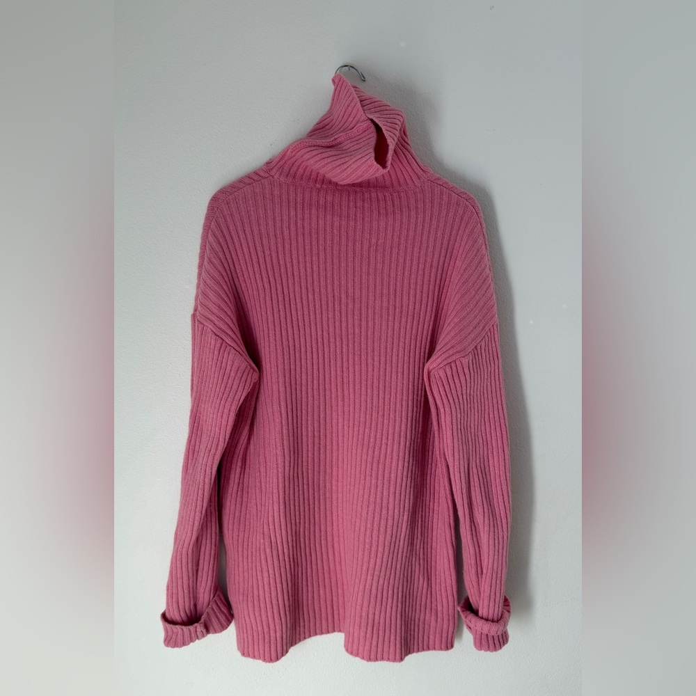 The Frankie Shop Pink Ribbed Turtleneck Sweater